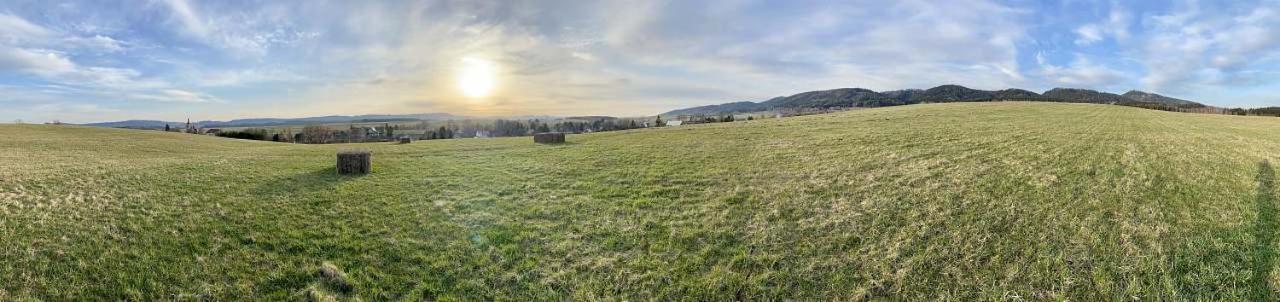 Chaloupka s rodinnou tradicí Mezimesti Exterior foto