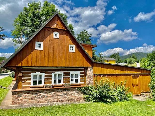 Chaloupka s rodinnou tradicí Mezimesti Exterior foto